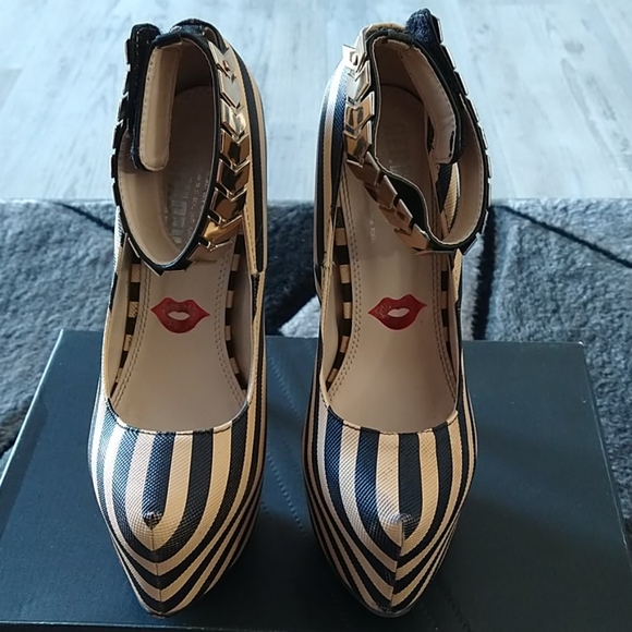 "REDKISS" 8-IN STILETTO HIGH HEELS - Picture 3 of 5